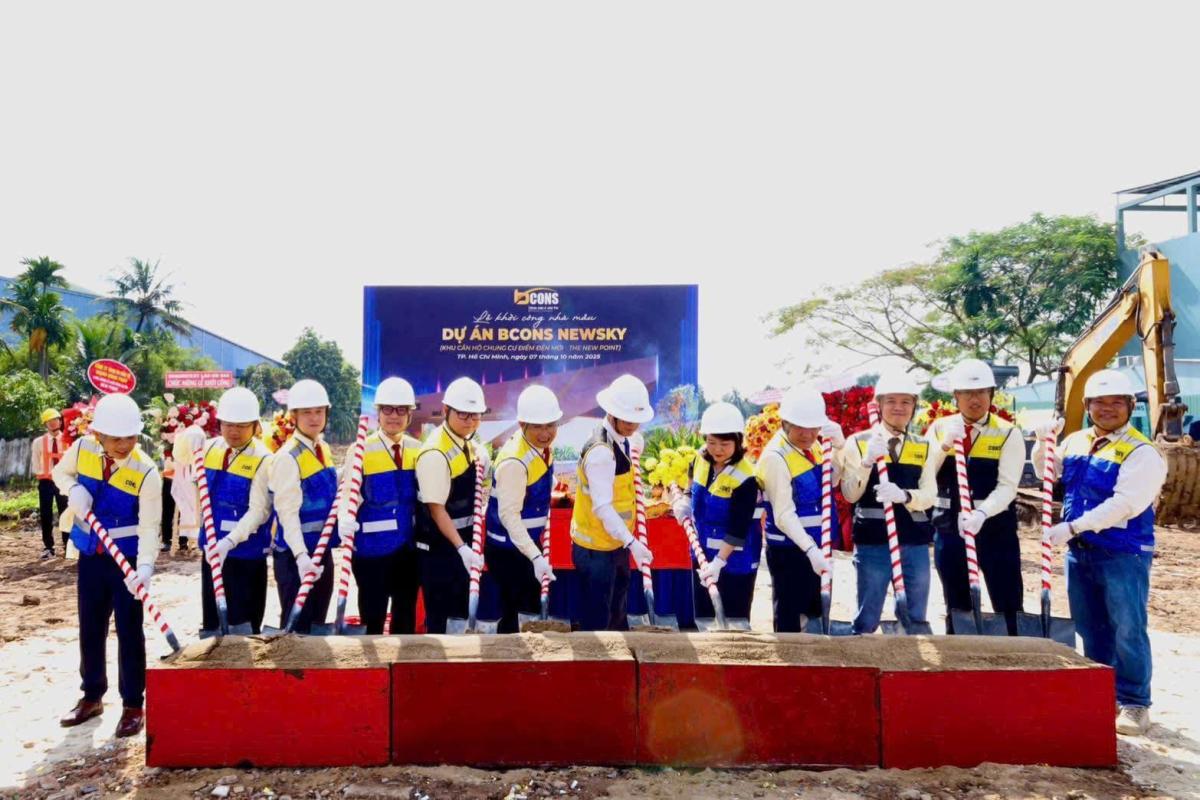 khoi cong nha m,au Bcons New SKy